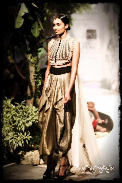 anamika-khanna-pcj-couture-week-2013