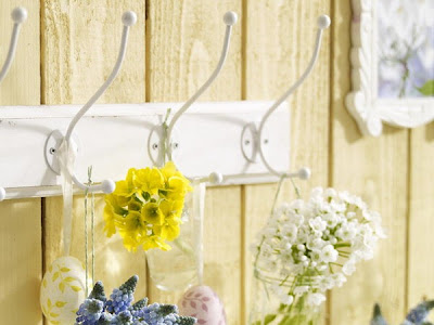 Easter Decor with flowers