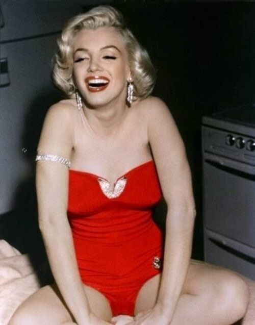 MM In Red