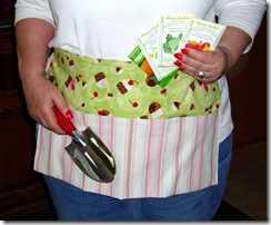 busy bee apron swap