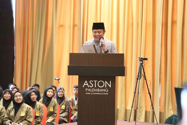 Herman Deru  Harapkan Alumni STIQ Al- Lathifyyah  Terus Syiarkan Islam Dengan  Ilmu Al- Qur'an 