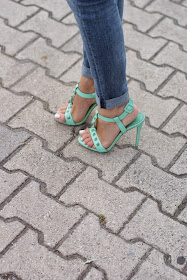 Le silla mint green sandals, Fashion and Cookies, fashion blogger