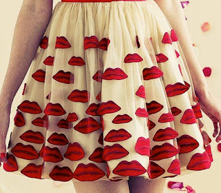 Alice&Olivia Resort 2014 lips print skirt