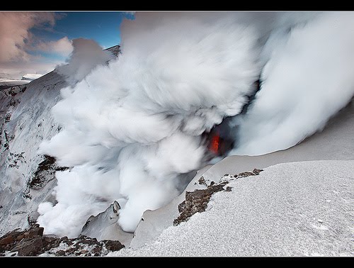 iceland volcanoes. Icelandic Volcano Erupts for