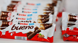 Because of salmonella Belgium closes the factory "Kinder" and "Ferrero" apologizes The Belgian Food Safety Agency announced on Friday that it had ordered a halt to work at the Kinder chocolate factory, after some of the products made in it were attributed to causing salmonella infections, accusing the Italian giant of providing "incomplete information".  Food giant Ferrero admitted in a statement Friday that there are "internal loopholes", after the suspension of its factory that produces "Kinder" chocolate in Belgium, after its products were suspected of causing salmonella infections.  The Italian group said it "deeply regrets this case", offering a "sincere apology to all consumers and business partners."  She stressed that "all necessary measures are taken to maintain the full confidence of our consumers."  Ferrero's statement came after the Belgian Food Safety Agency announced Friday that it had ordered the suspension of work at the Kinder chocolate factory, which was attributed to some products made in it of causing salmonella infections, accusing the Italian giant of providing "incomplete information."  The Belgian authority said: "Several weeks ago, more than a hundred cases of salmonella were detected in Europe," pointing to the identification of a "link" at the end of last month between these infections and products from the Ferrero factory in the Belgian city of Arlon.  The authority added that after investigations, "and following observations recorded in the last hours that showed that Ferrero provided incomplete information, the authority is today withdrawing the license granted to the Ferrero production plant in Arlon."  The authority also issued an order to withdraw all Kinder products manufactured on the aforementioned site from the market.  The authority explained in a statement that this comprehensive withdrawal includes "all products of the Kinder Surprise, Kinder Surprise Maxi, Kinder Mini Eggs and Schoko-bons, regardless of product groups or their expiration date."  And it asked "distribution companies to withdraw all these products from store shelves."  The health authority stated that it "will closely follow the steps taken by Ferrero and will not allow the reopening of the site until after ensuring that the institution complies with all rules and obligations related to food safety."  She pointed out that the investigation with Ferrero is continuing, calling on consumers not to eat any of the products in question.  In recent days, the Italian company has recalled Kinder chocolate products in the markets of several European countries (France, Belgium, the United Kingdom, Ireland, Sweden and the Netherlands), as well as in the United States, due to concerns about products made at its Belgian factory in Arlon, suspected of being the source of an outbreak of salmonella.