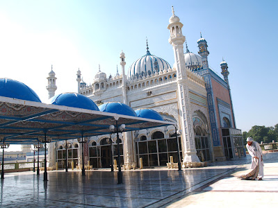 Bhong Mosque Pakistan Wallpapers