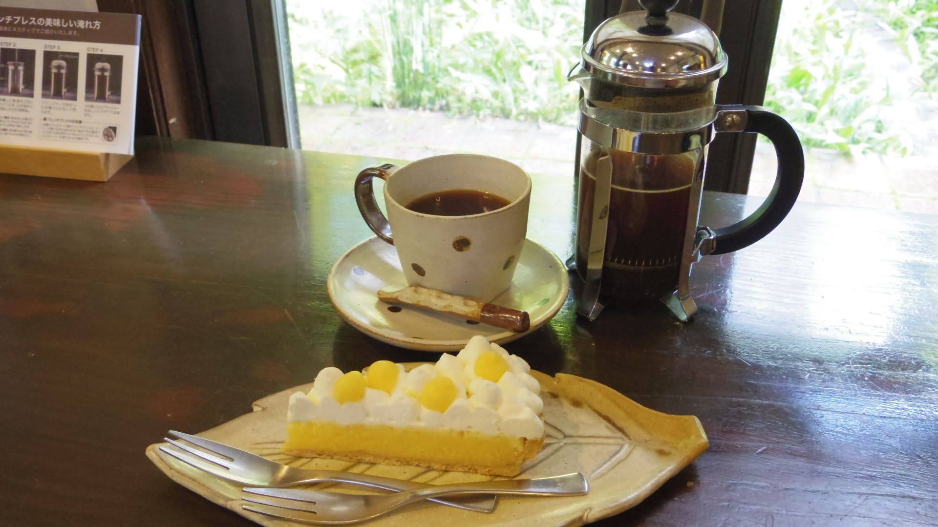 ふらり マン かつひとの食べ歩き デカフェ カングアル 中煎り とレモンタルト 中軽井沢 丸山珈琲 軽井沢本店 ふらり マン かつひとの食べ歩き デカフェ カングアル 中煎り とレモンタルト 中軽井沢 丸山珈琲 軽井沢本店