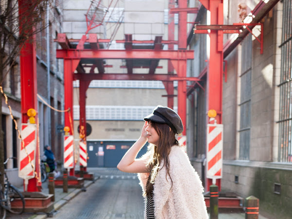 Outfit: 70s style in cropped denim and fiddler cap