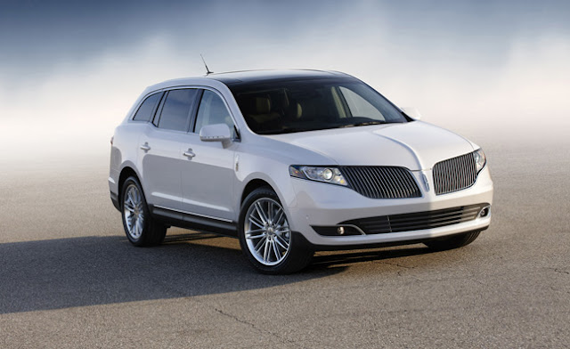 Lincoln MKT Town Car