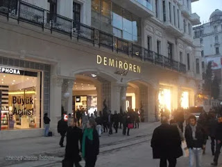 مركز التسوق في شارع الاستقلال Demirören Istiklal 
