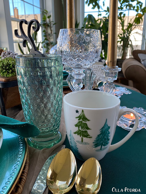 Winter%20Forest%20Tablescape%20Olla-Podrida%20Pattie%20Tierney%202.PNG