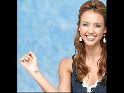 jessica-alba-wrist-tattoo-picture-simple-girls-design