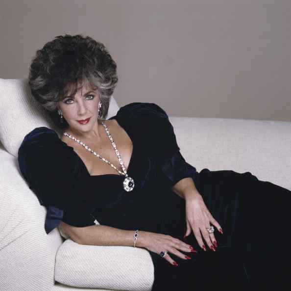 Elizabeth Taylor: A Fashion Icon--A Photo Look Back
