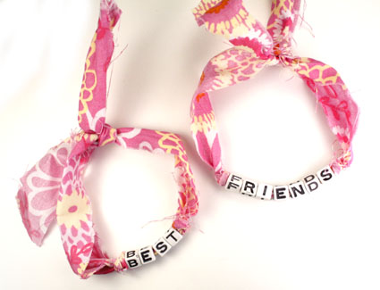  fun patterns to add personality and create these friendship "bands".