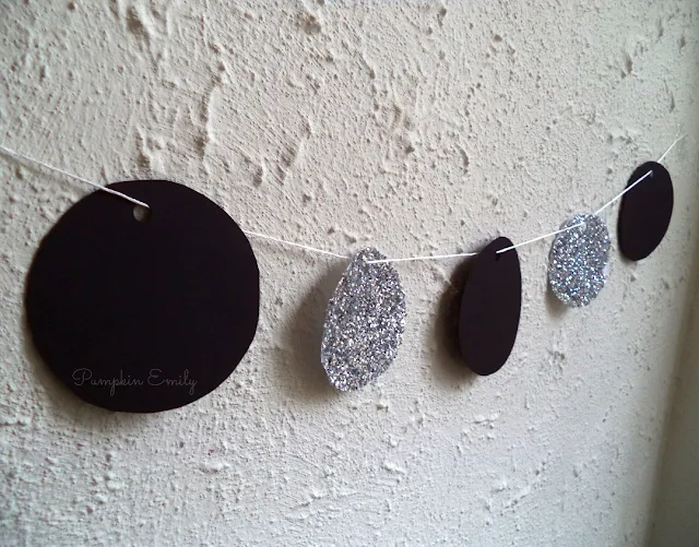 DIY Glitter Garland