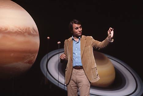 Carl Sagan. Cada dólar invertido en ciencia es para todos