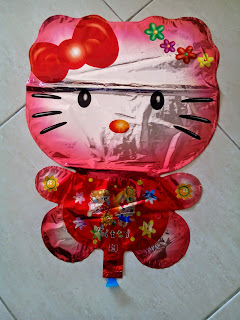 Foil Character Hello Kitty Metalik Merah