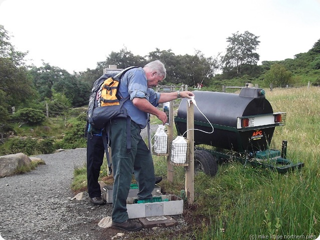 boot cleaning station at high force