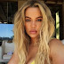 Khloe Kardashian stuns in new photo