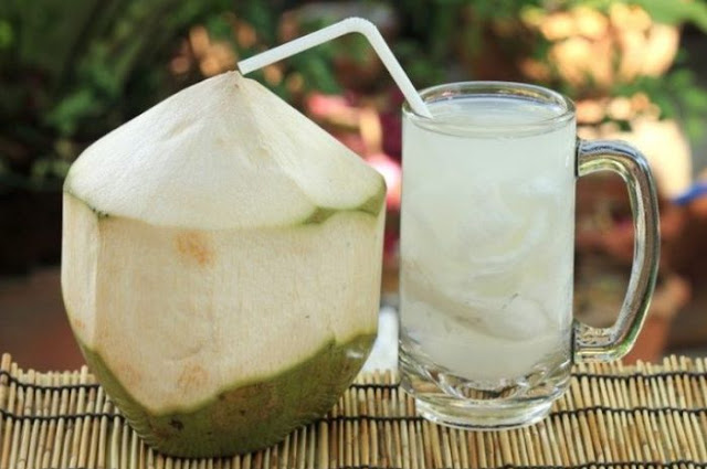 Bisakah air kelapa mengobati asam lambung