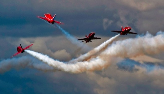 Τα Red Arrows θα πετάξουν στον Φλοίσβο για τον Μπαλταδώρο video