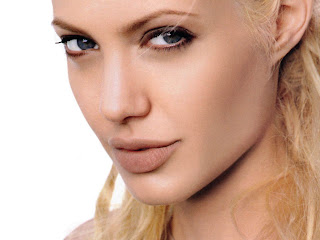 Free non watermarked wallpapers of Angelna Jolie at Fullwalls.blogspot.com