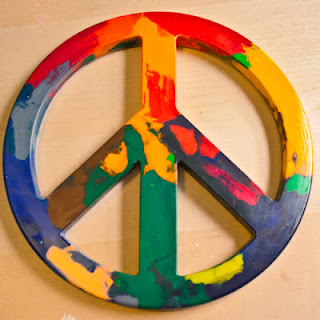 September 22 is International Peace Day and what better way to celebrate than participating in some peaceful activities and peace crafts.  