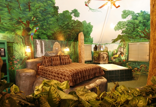 jungle theme bedoom ideas with wall painting