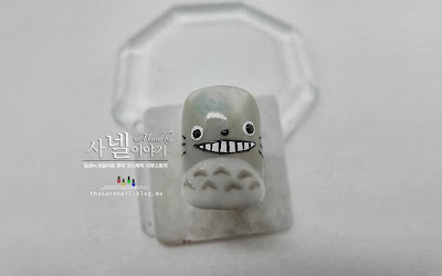 Korean totoro nail