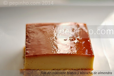 Flan de chocolate blanco y bizcocho de almendra