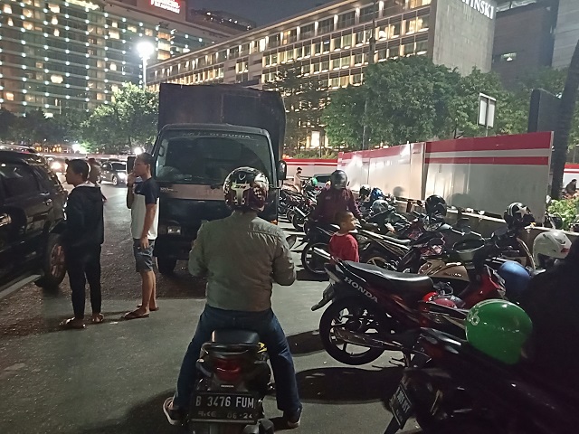 Bundaran HI [Hotel Indonesia] Sabtu Malam