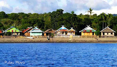 Pulau Moyo