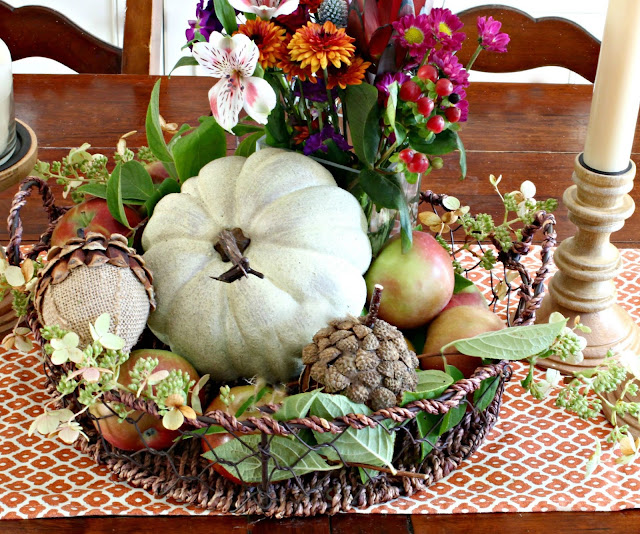 Fall centerpiece with pumpkin and apples-www.goldenboysandme.com