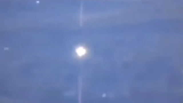 UFO sighting that looks like a ball of white fire over Chilean Mountain.