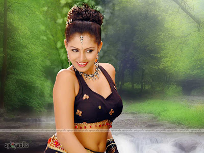 Spicy Telegu Actress Madhu Shalini Hot Wallpapers