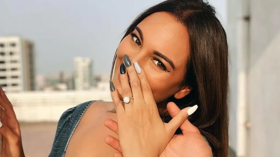 Is Sonakshi Sinha engaged? Actress flaunts massive diamond ring, says its ‘big day’ for her !