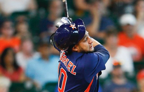 El cubano Gurriel tuvo una buena temporada de novato con promedio de .299, conectó 18 jonrones y remolcó 75 carreras, pero su salud es una incognita