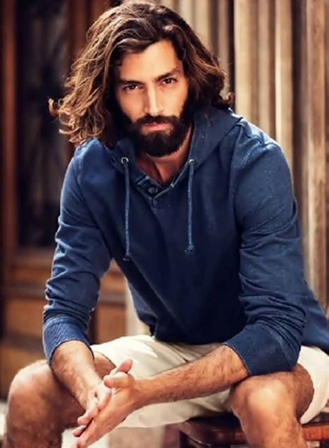 cabelo masculino longo