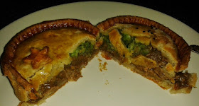 Toppings Steak and Mushy Peas Pie Review