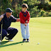 Ein Golf-Lektion zu helfen, Ihre Kinder interessieren Wenn Zusammen Spielen