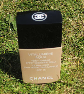 chanel vitalumiere aqua foundation review beige pastel b10