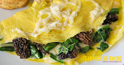 Receita de Omelete com cogumelos Morels e Cebolinho – Sabores no Tacho