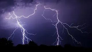 Very severe close lightning and thunder encounter