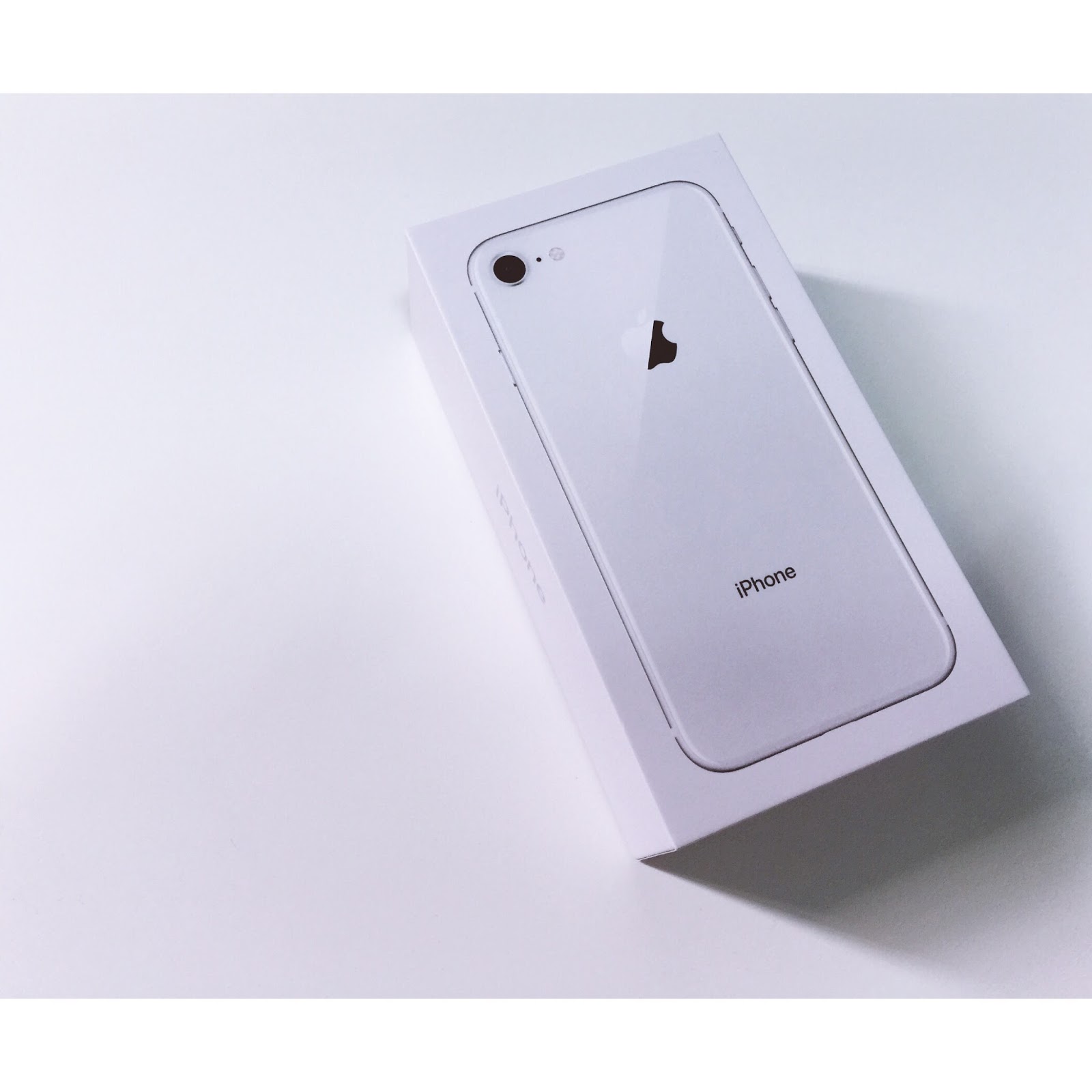 開箱 Apple Iphone 8 銀色