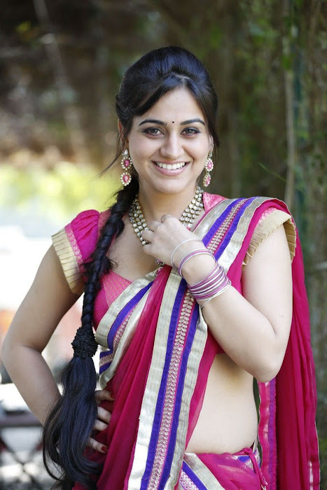 aksha actress pics