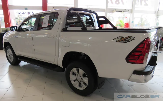 Nova Toyota Hilux 2016 SRV A/T - Branca