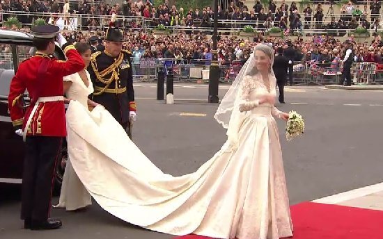 wedding dresses catholic lace veil