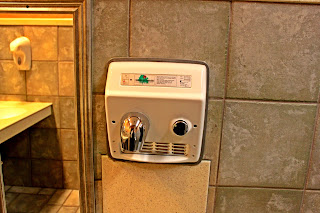  Hand Dryer