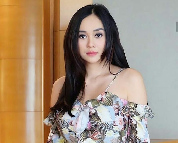 Seksinya Aura Kasih Pakai Bra Hijau, Netizen: Begini Nih Kalau Emak-Emak Sudah Lepas Daster