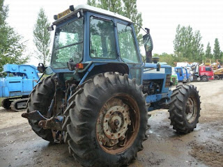 Ford TW15 tractor